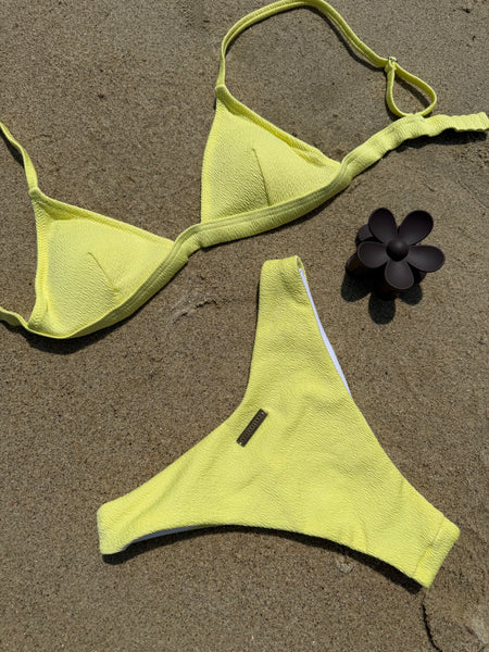 CLASSIC TRIANGLE BIKINI SET